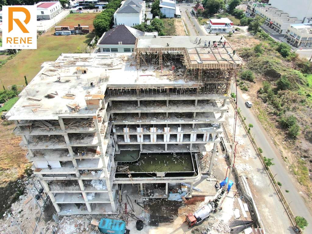 Pembangunan Hotel Harper